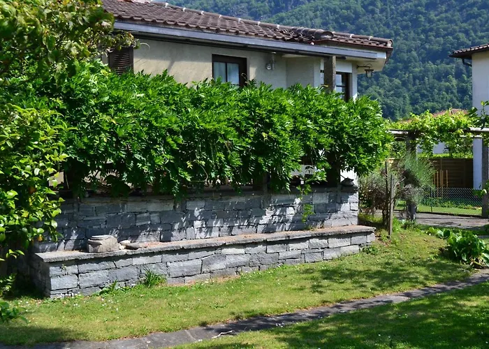 Mit Garten In Ch 6616 Tessin Casa Sabina 펜션 로손